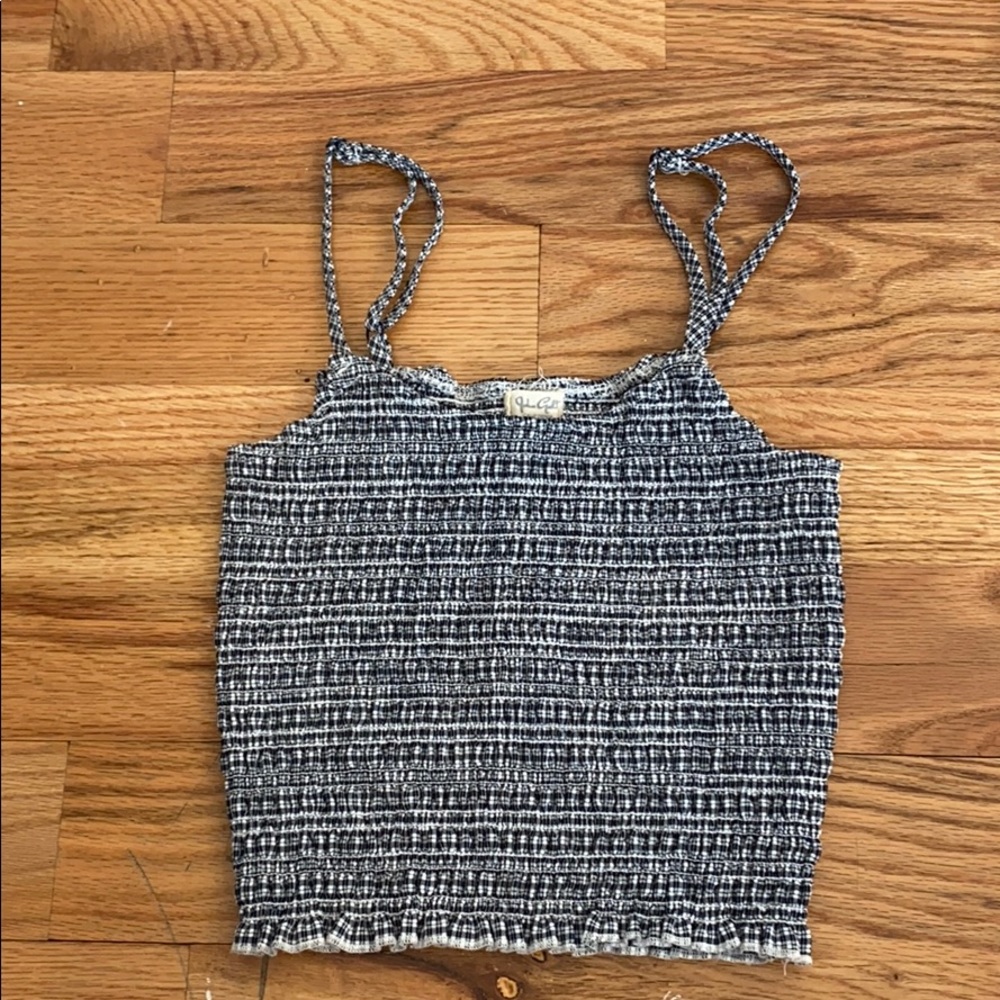 black and white crop top